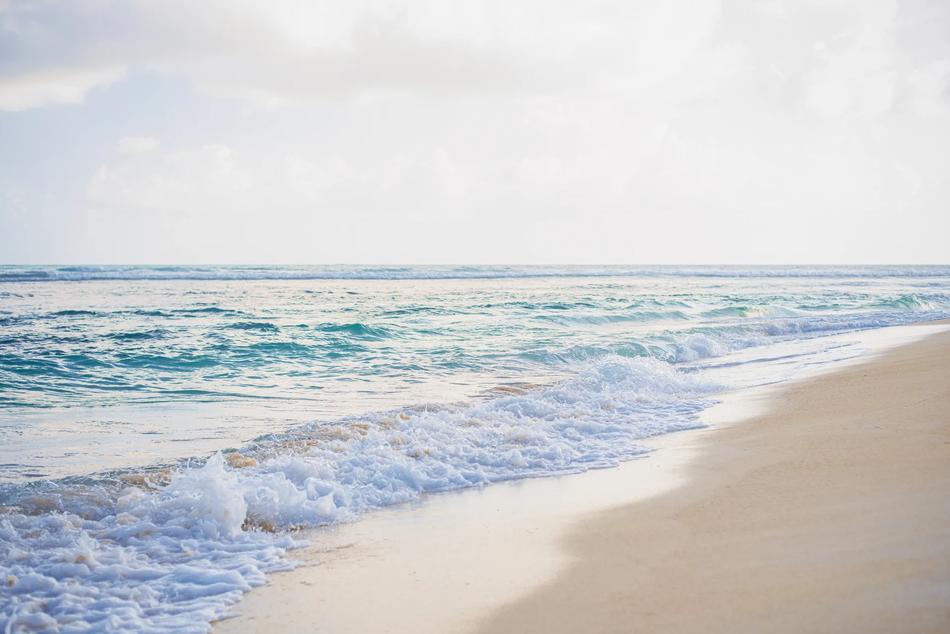 Vagues sur la plage des Raisins Clairs